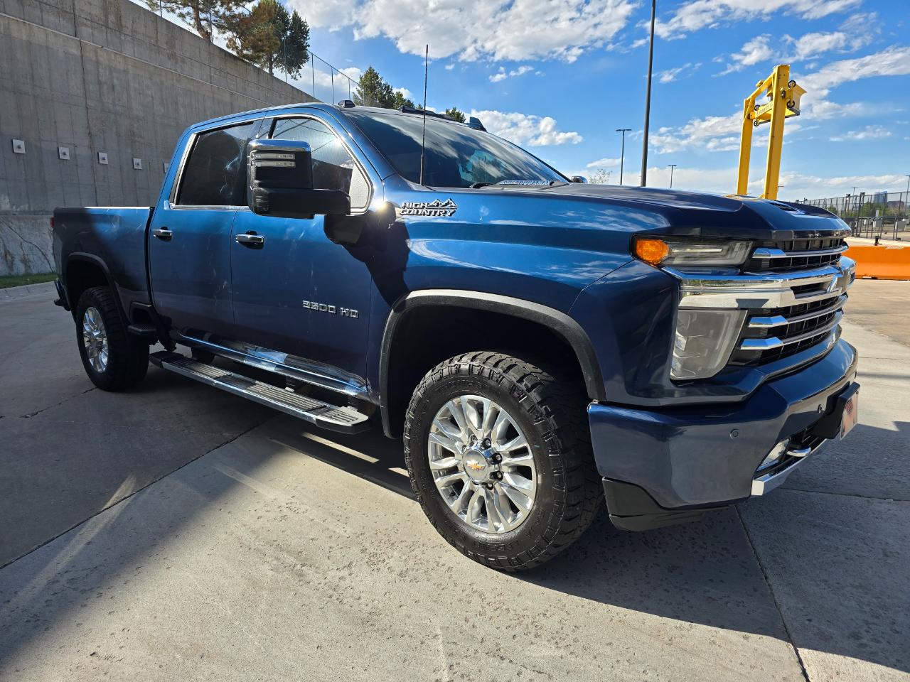 Chevrolet Silverado 2500HD 4WD Crew Cab 159" High Country 2021