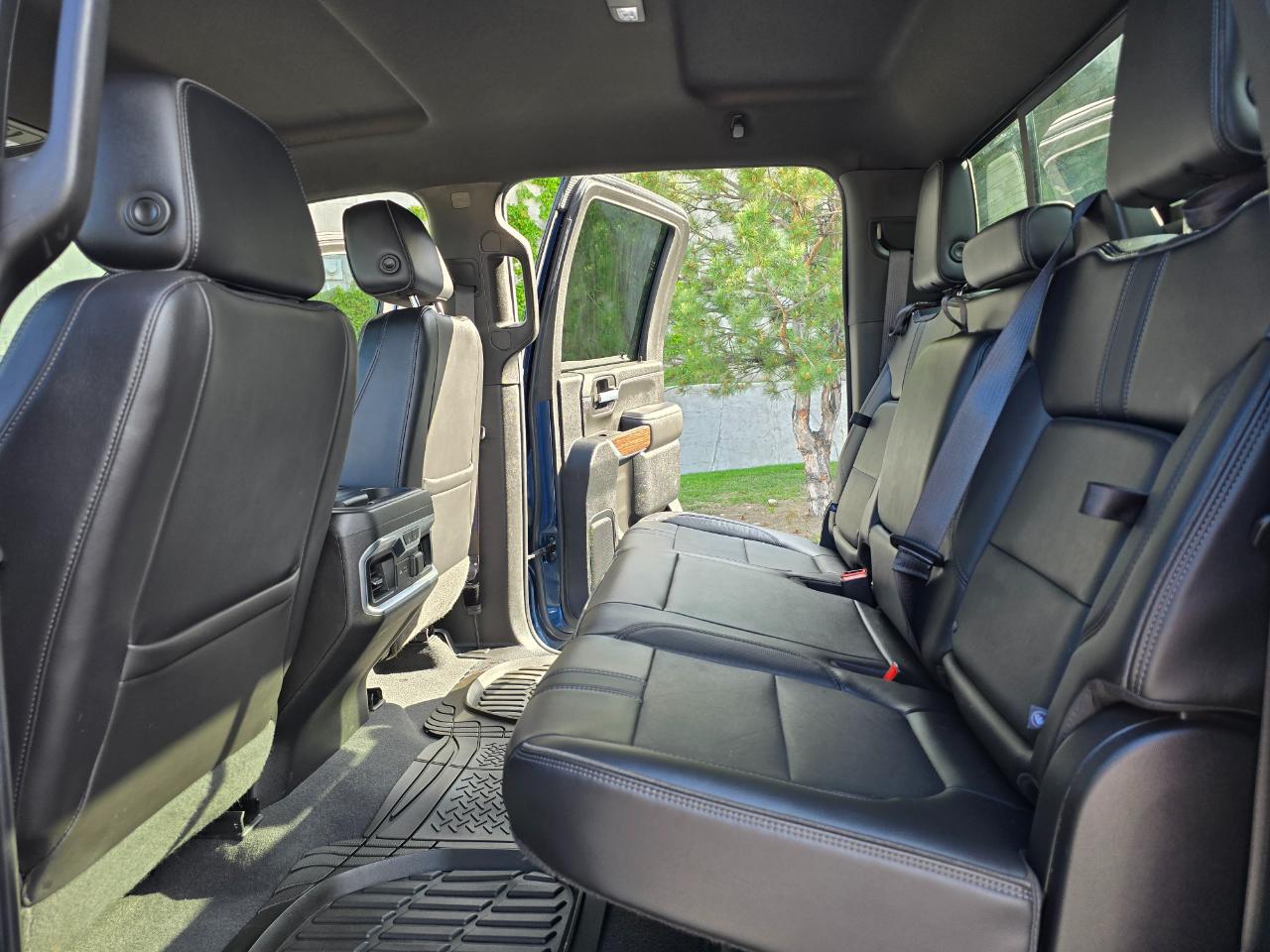 Chevrolet Silverado 2500HD 4WD Crew Cab 159" High Country 2021