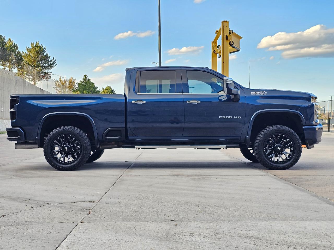 Chevrolet Silverado 2500HD 4WD Crew Cab 159" High Country 2021