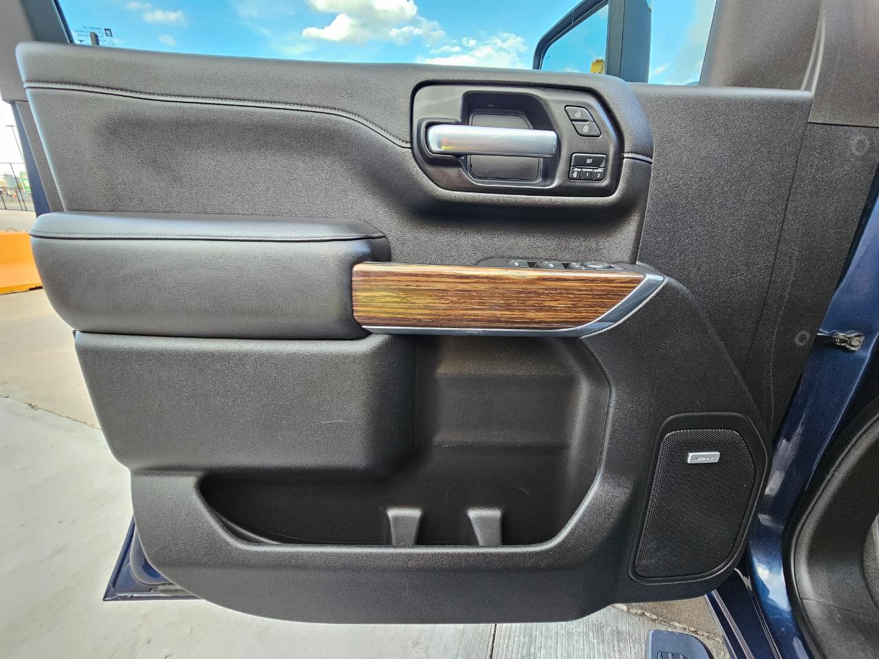 Chevrolet Silverado 2500HD 4WD Crew Cab 159" High Country 2021