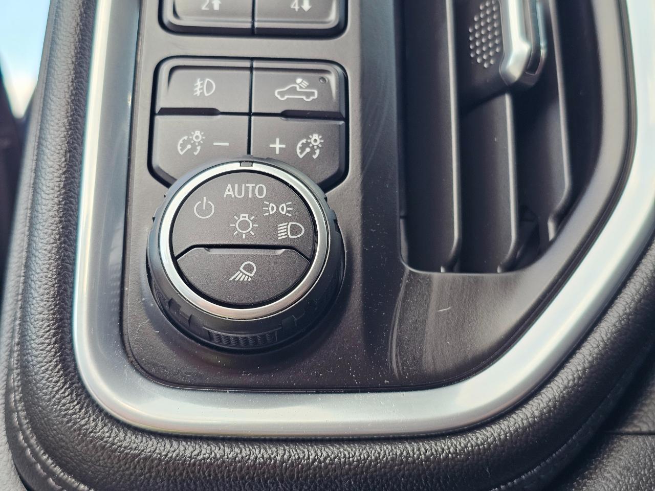 Chevrolet Silverado 2500HD 4WD Crew Cab 159" High Country 2021