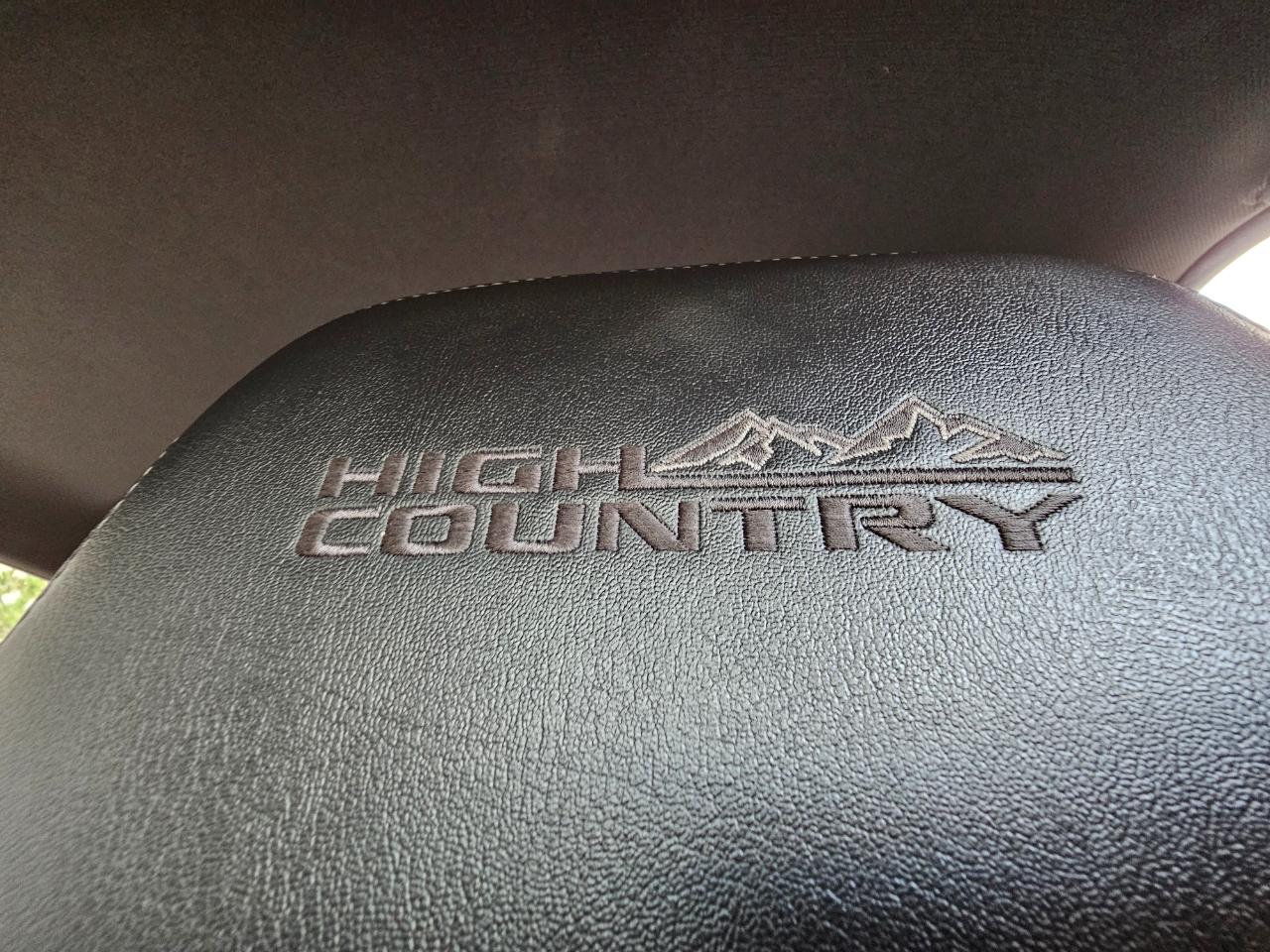 Chevrolet Silverado 2500HD 4WD Crew Cab 159" High Country 2021