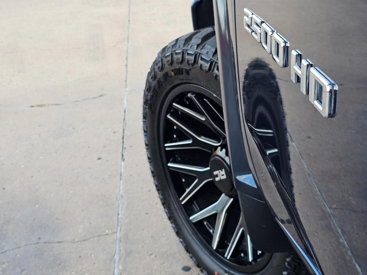 Chevrolet Silverado 2500HD 4WD Crew Cab 159" High Country 2021