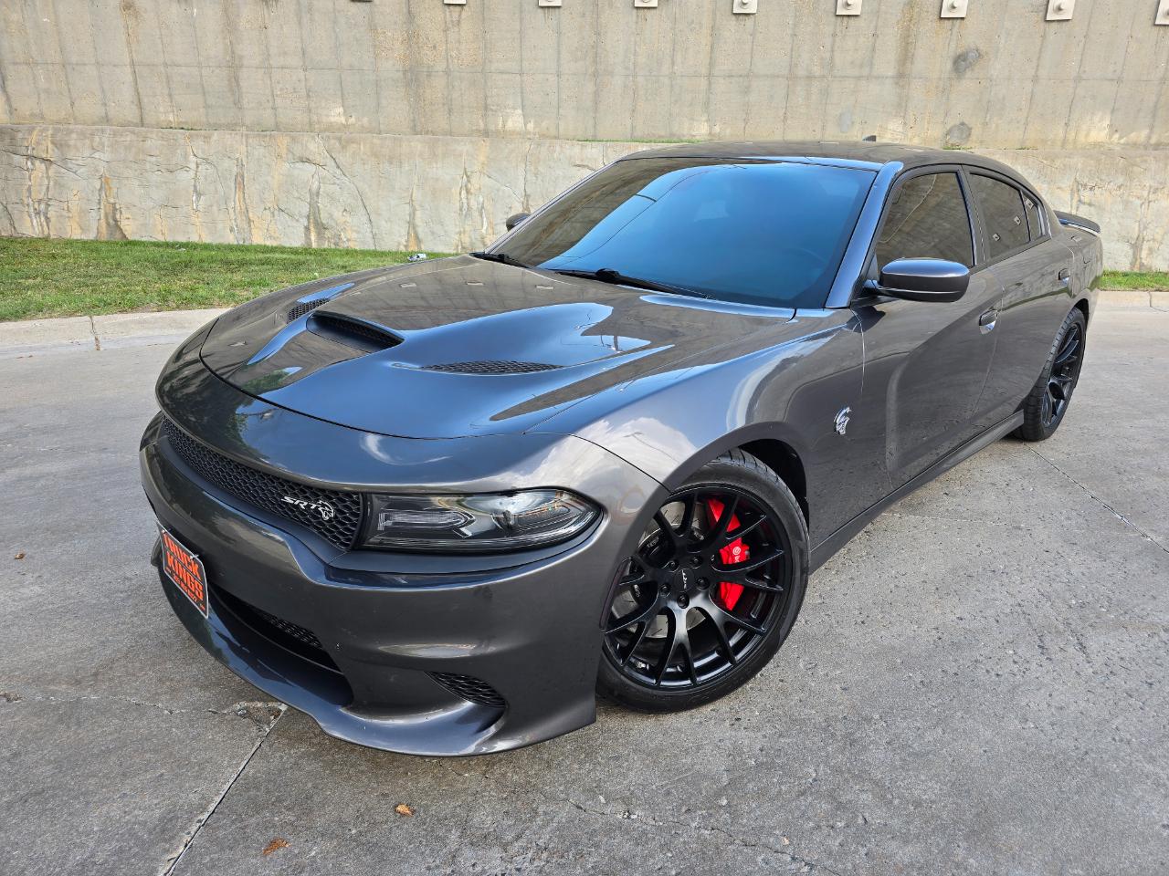 Dodge Charger 4dr Sdn SRT Hellcat RWD 2016