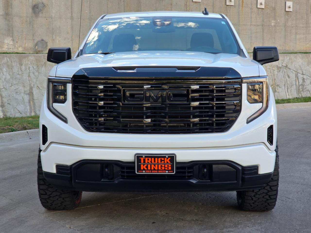 GMC Sierra 1500 4WD Reg Cab 126" Pro 2025