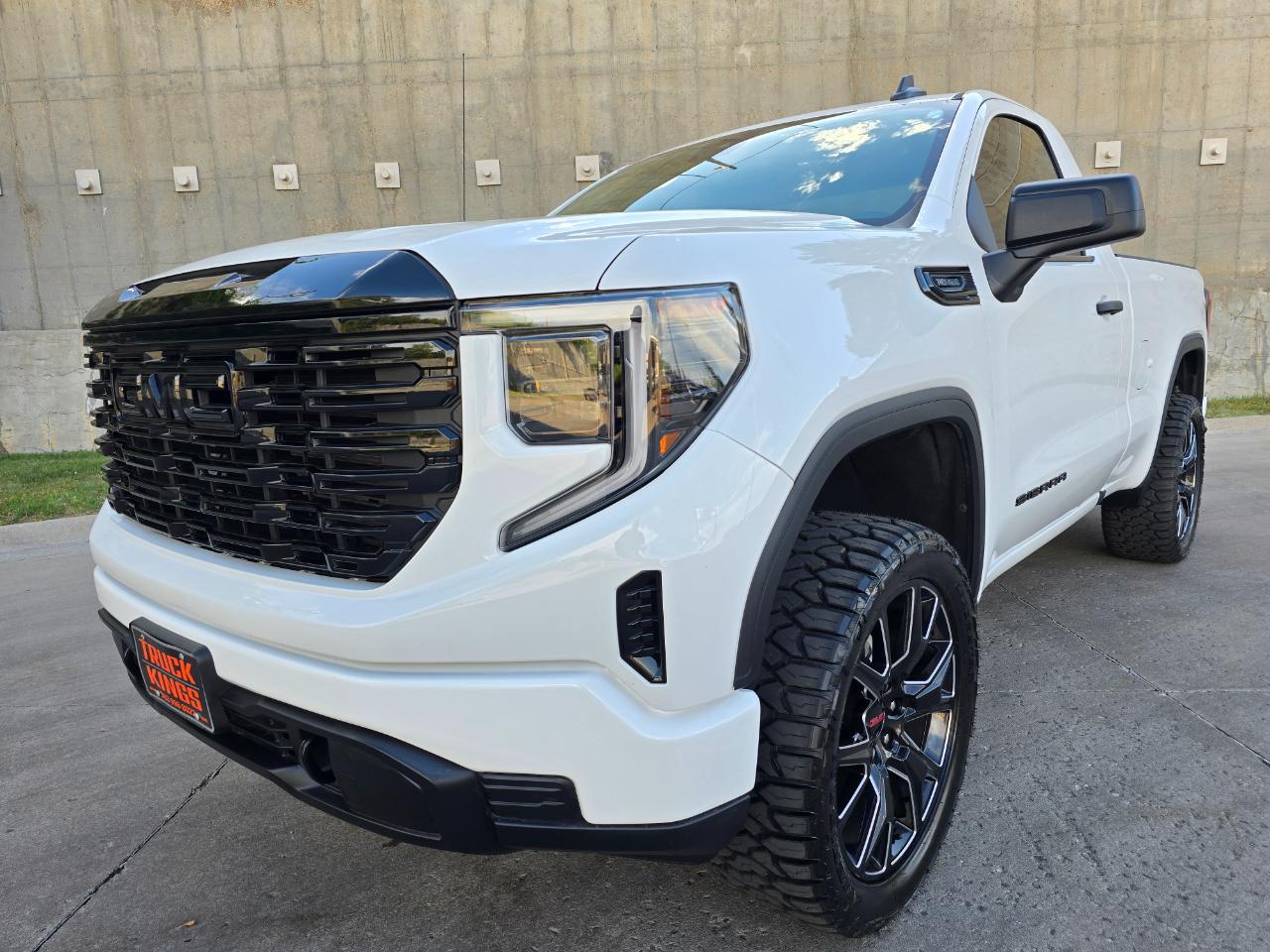 GMC Sierra 1500 4WD Reg Cab 126" Pro 2025