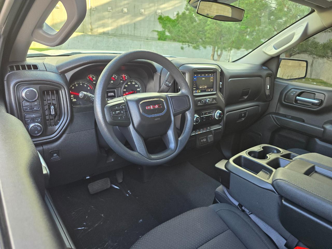 GMC Sierra 1500 4WD Reg Cab 126" Pro 2025