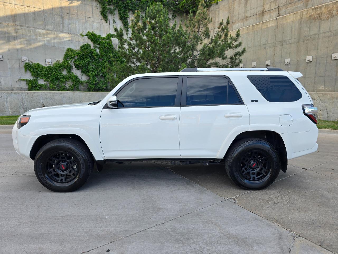 Toyota 4Runner SR5 Premium 4WD (Natl) 2022