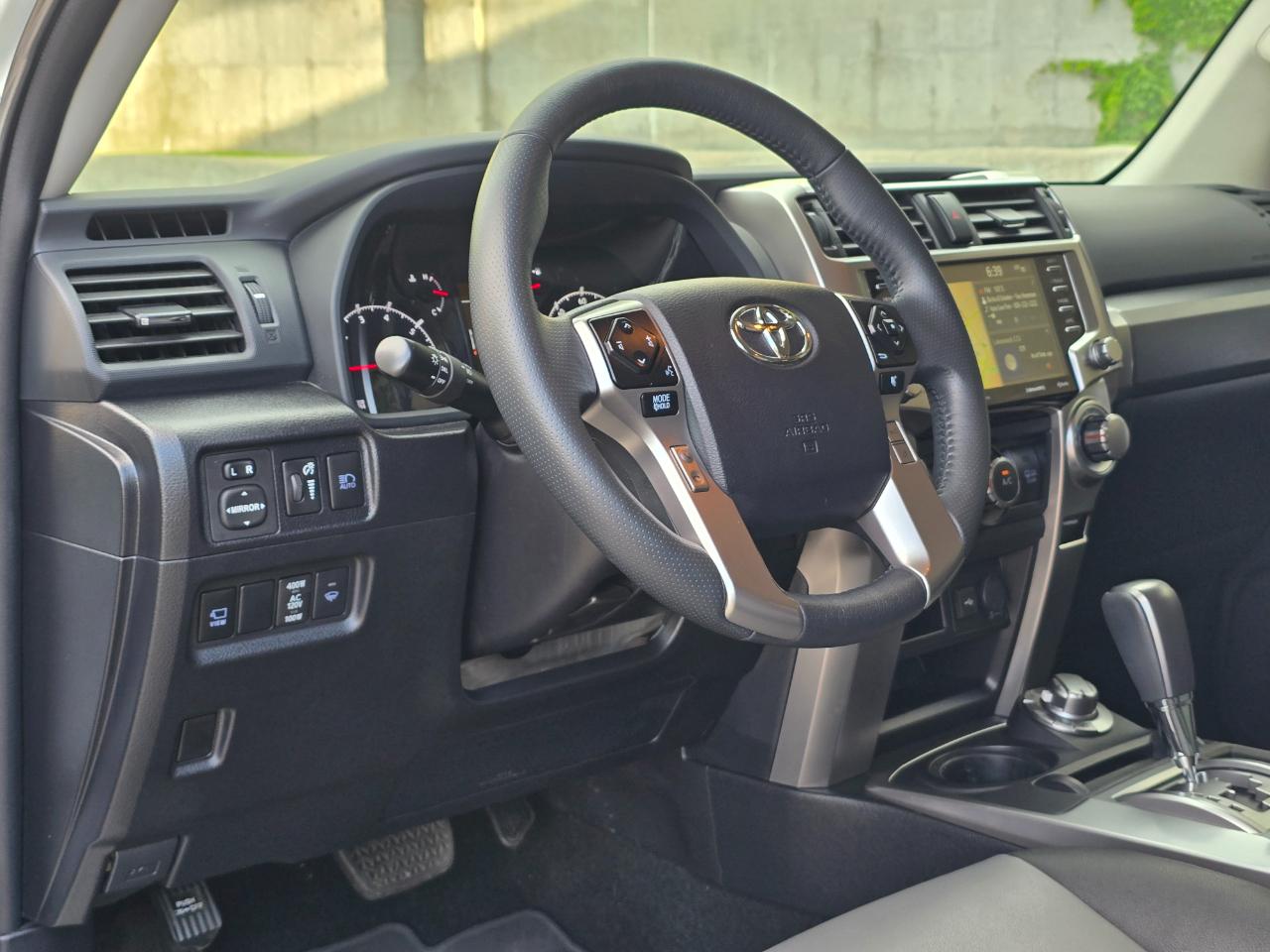 Toyota 4Runner SR5 Premium 4WD (Natl) 2022
