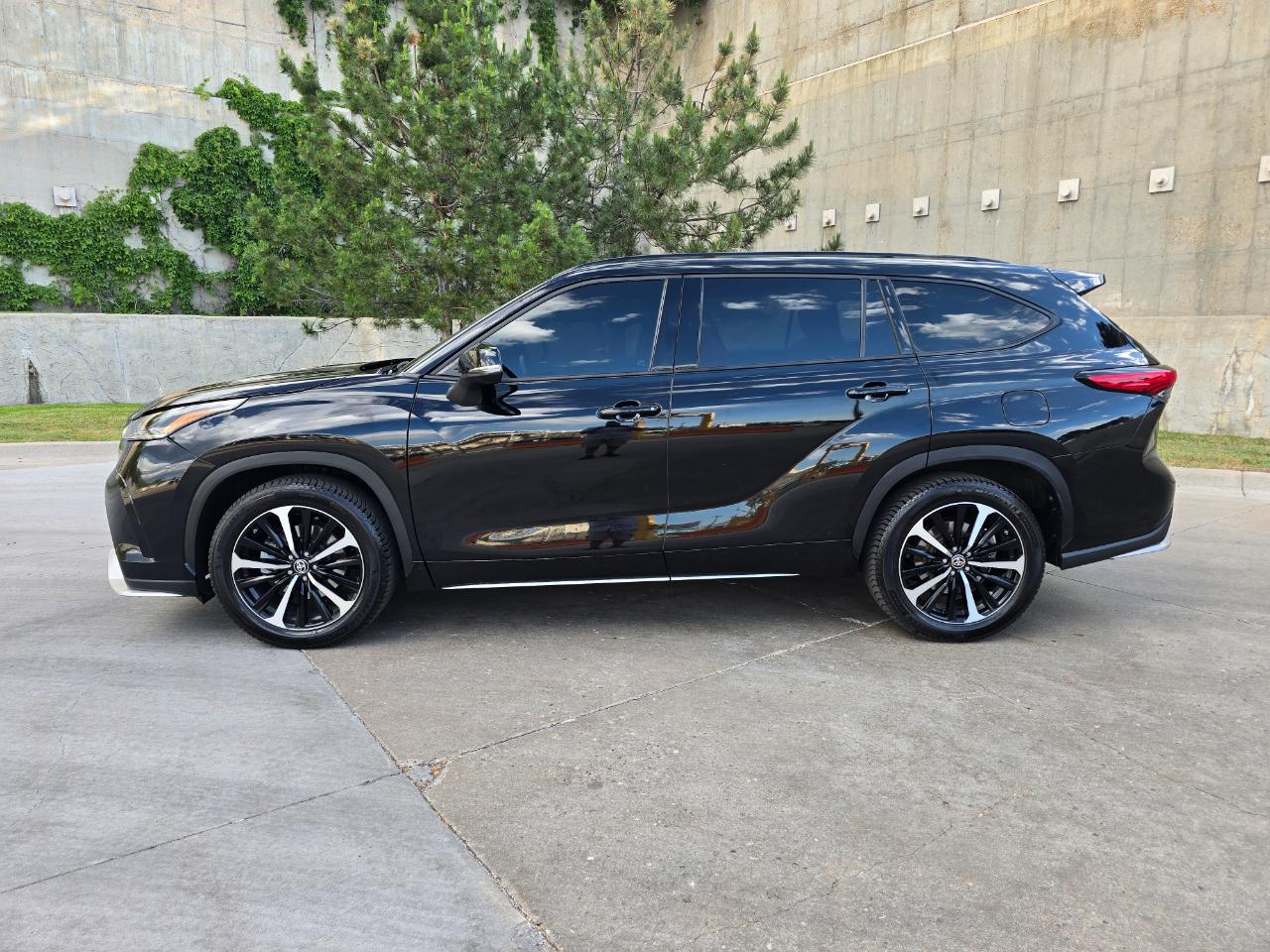 Toyota Highlander XSE AWD (Natl) 2022