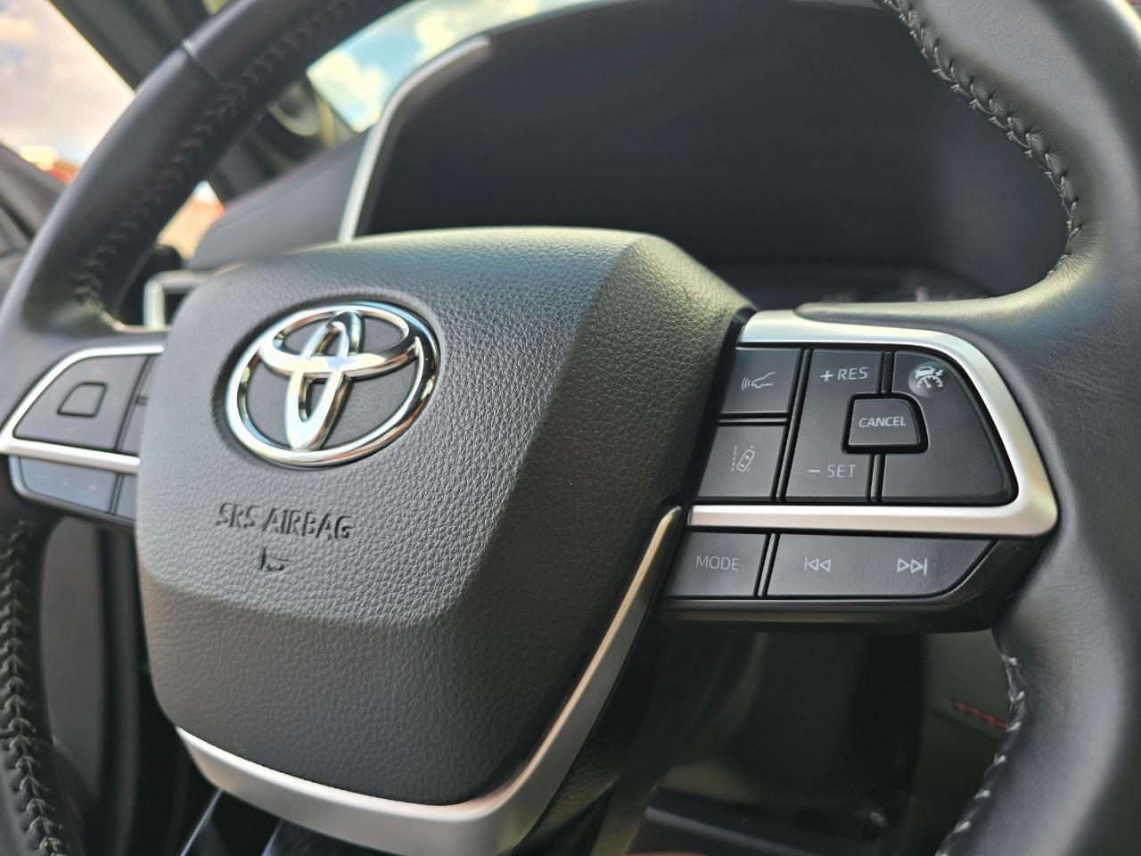 Toyota Highlander XSE AWD (Natl) 2022