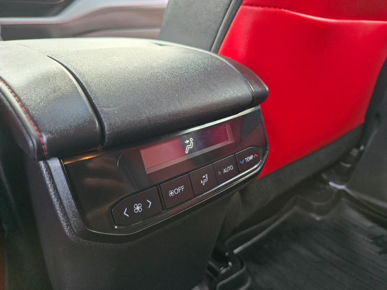 Toyota Highlander XSE AWD (Natl) 2022