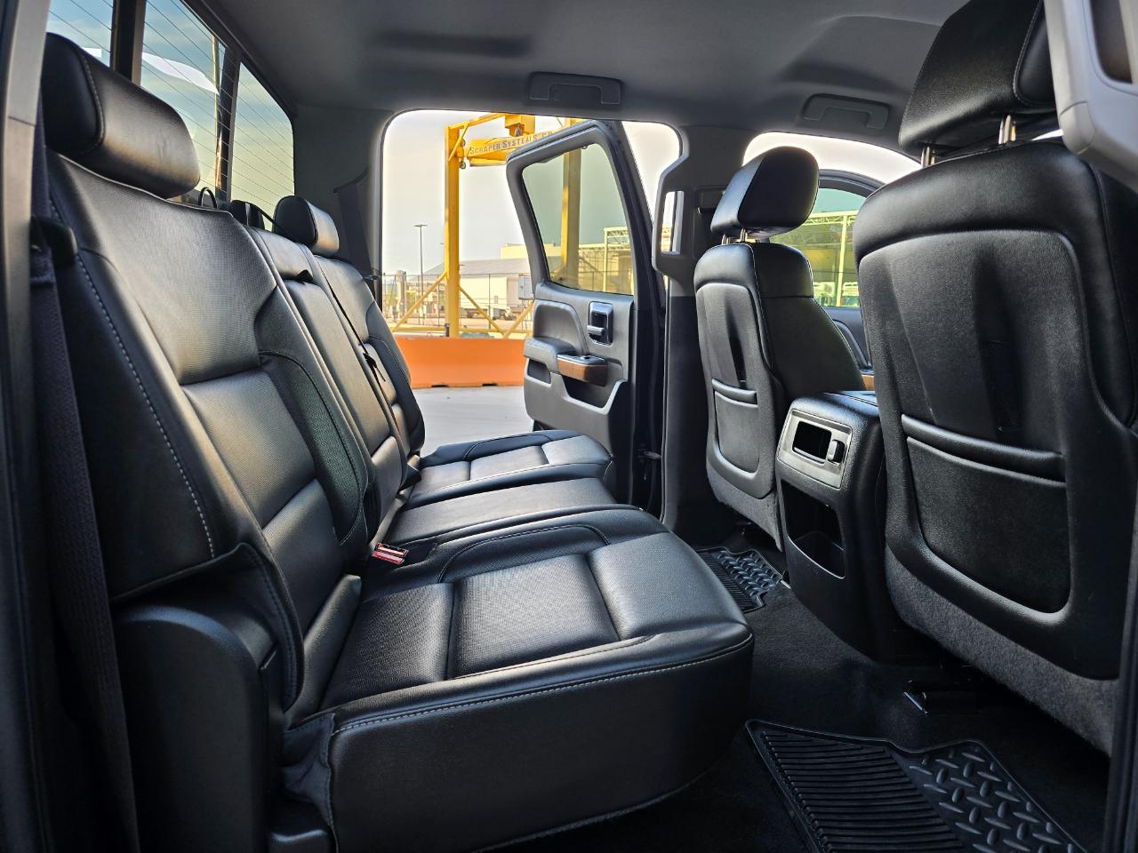 Chevrolet Silverado 1500 4WD Crew Cab 143.5" LTZ w/1LZ 2014