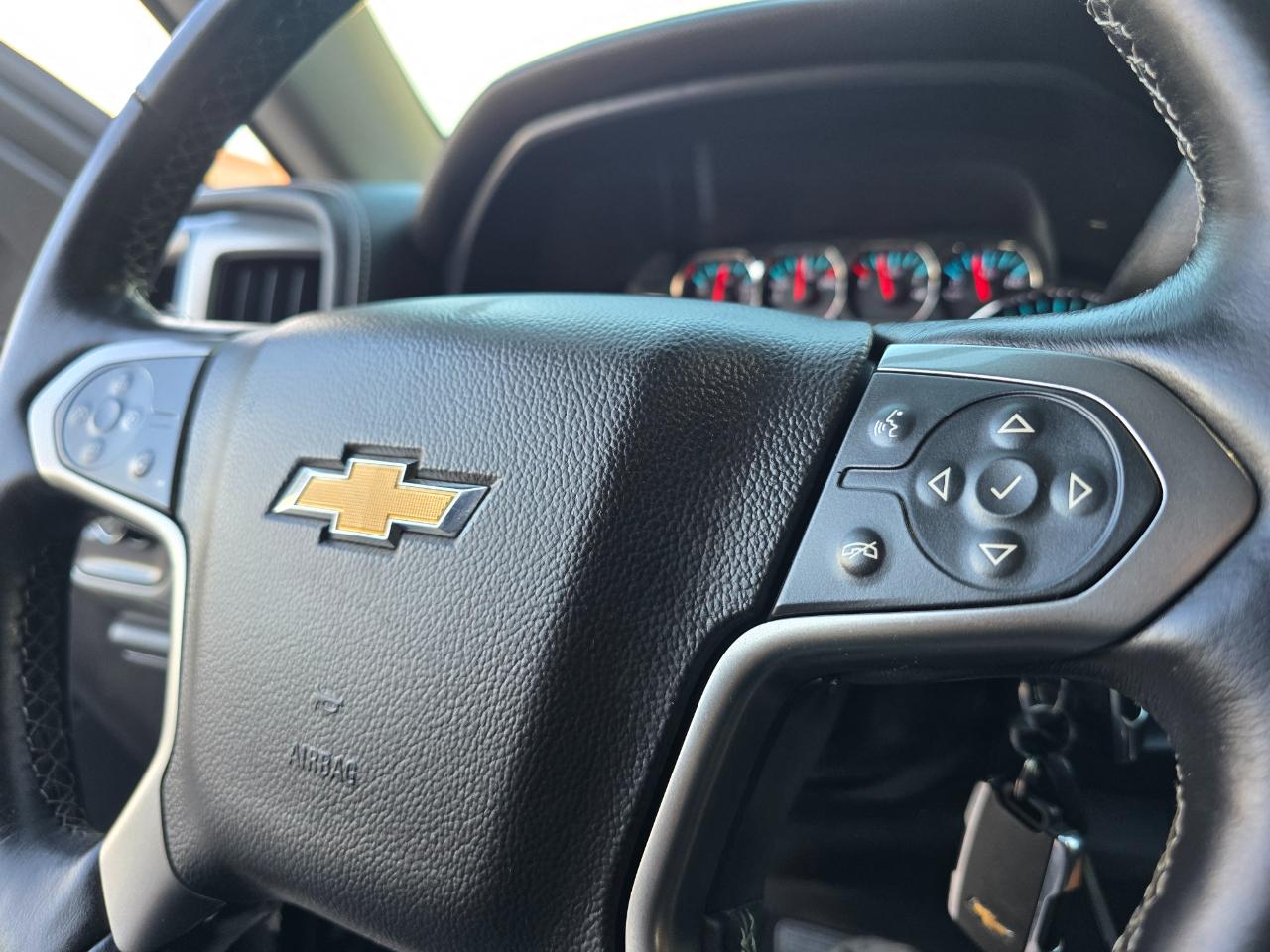 Chevrolet Silverado 1500 4WD Crew Cab 143.5" LTZ w/1LZ 2014