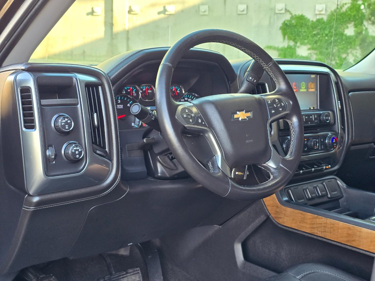Chevrolet Silverado 1500 4WD Crew Cab 143.5" LTZ w/1LZ 2014