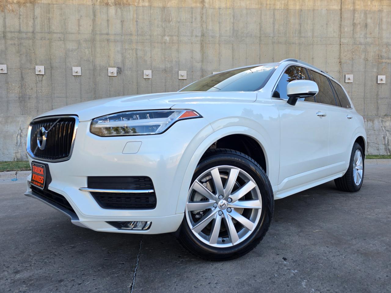 Volvo XC90 T6 AWD 7-Passenger Momentum 2018