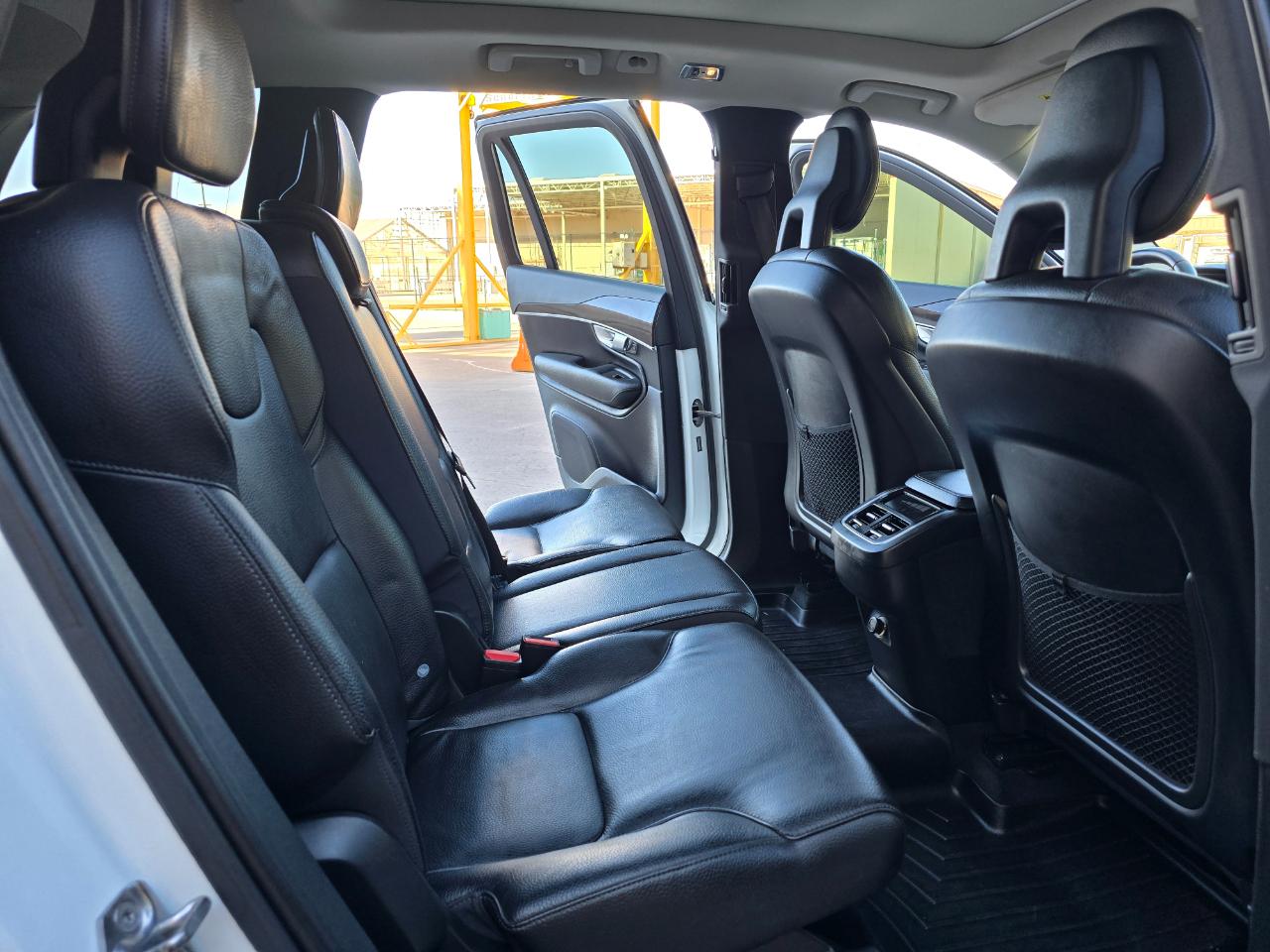 Volvo XC90 T6 AWD 7-Passenger Momentum 2018