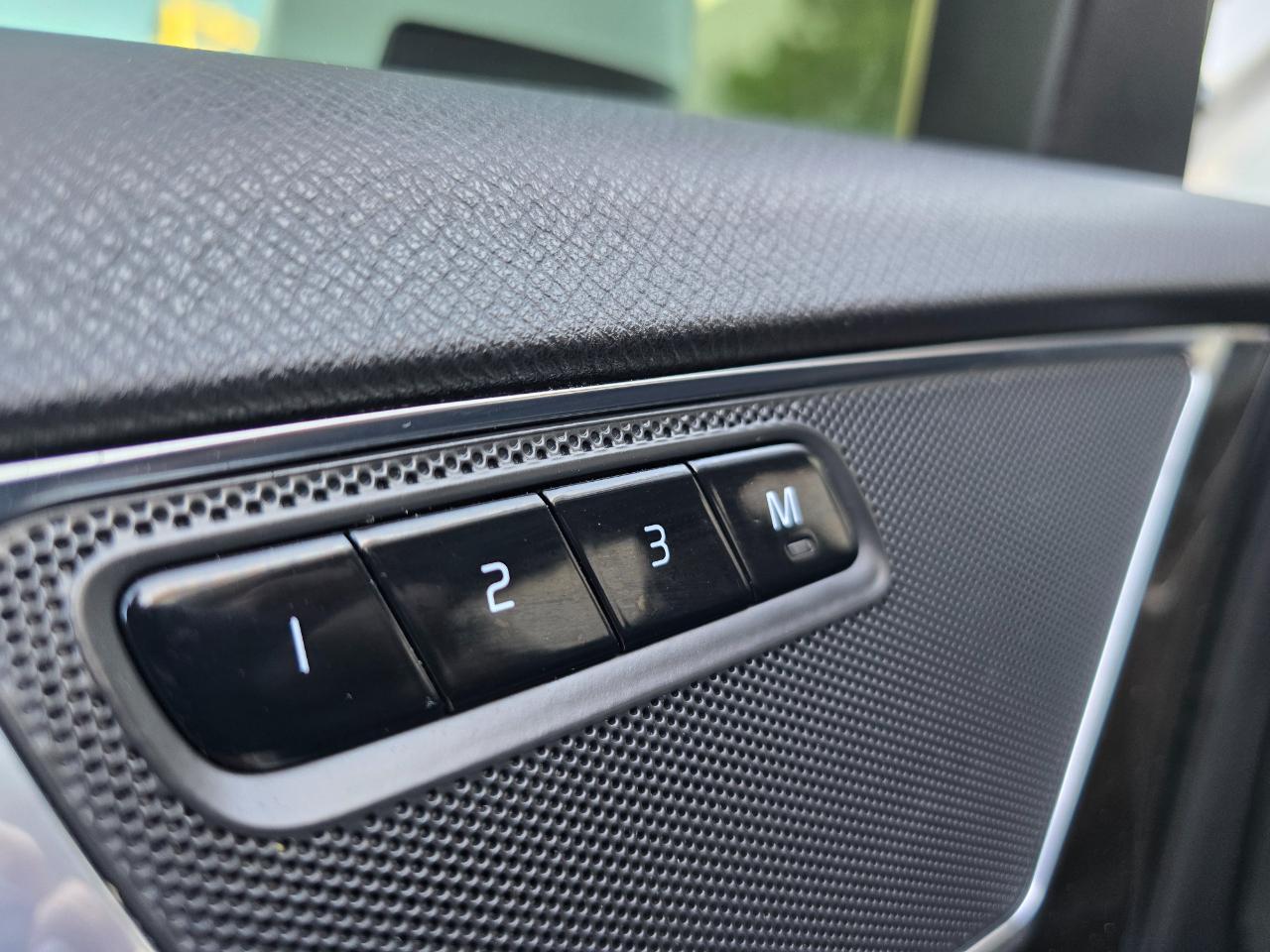 Volvo XC90 T6 AWD 7-Passenger Momentum 2018