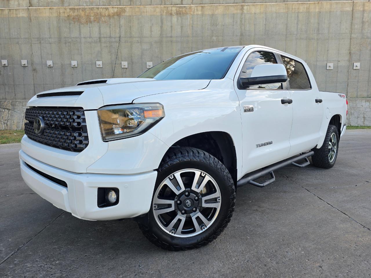 Toyota Tundra 4WD SR5 CrewMax 5.5' Bed 5.7L FFV (Natl) 2019