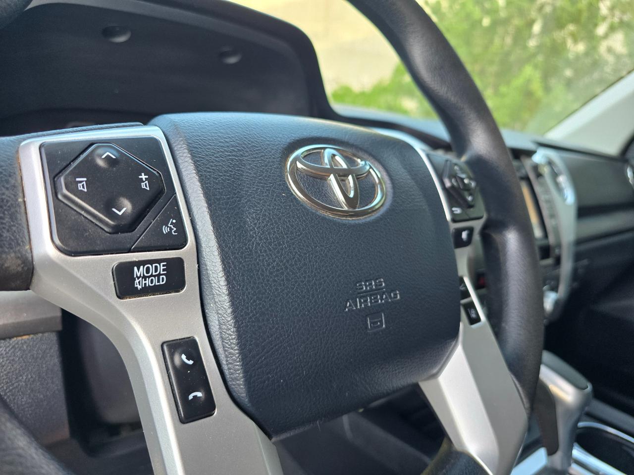 Toyota Tundra 4WD SR5 CrewMax 5.5' Bed 5.7L FFV (Natl) 2019