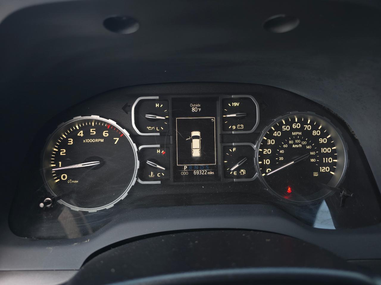 Toyota Tundra 4WD SR5 CrewMax 5.5' Bed 5.7L FFV (Natl) 2019