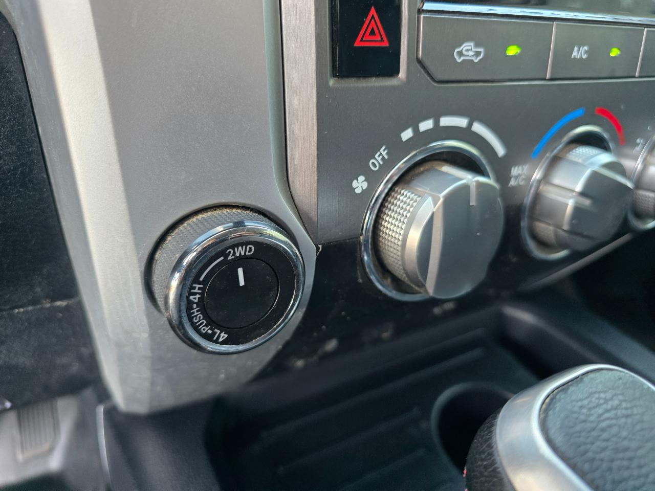 Toyota Tundra 4WD SR5 CrewMax 5.5' Bed 5.7L FFV (Natl) 2019