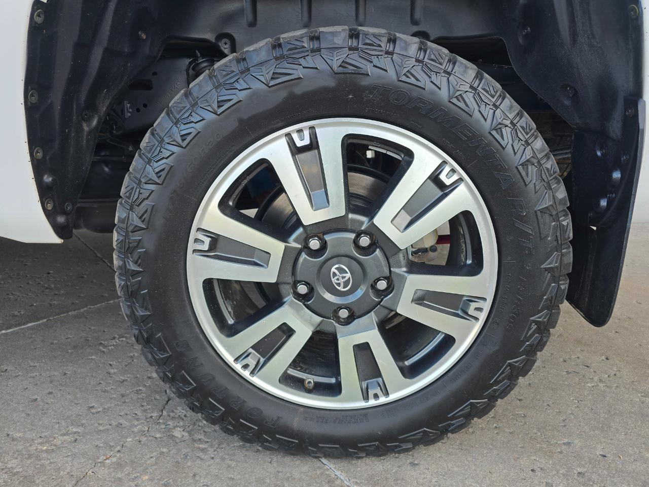Toyota Tundra 4WD SR5 CrewMax 5.5' Bed 5.7L FFV (Natl) 2019