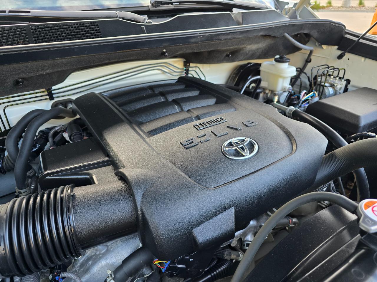 Toyota Tundra 4WD SR5 CrewMax 5.5' Bed 5.7L FFV (Natl) 2019