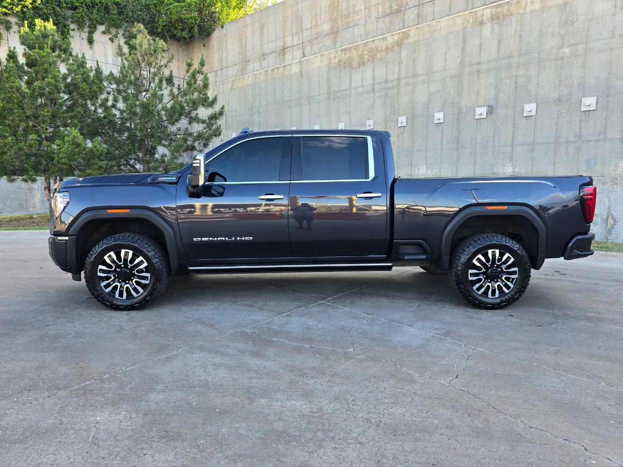 GMC Sierra 2500HD 4WD Crew Cab 159" Denali Ultimate 2024