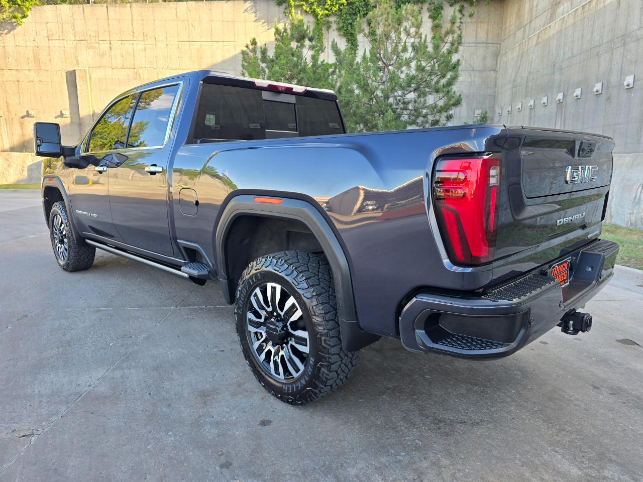 GMC Sierra 2500HD 4WD Crew Cab 159" Denali Ultimate 2024