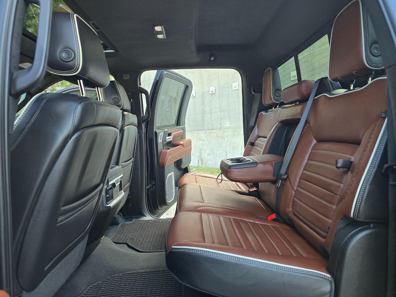 GMC Sierra 2500HD 4WD Crew Cab 159" Denali Ultimate 2024