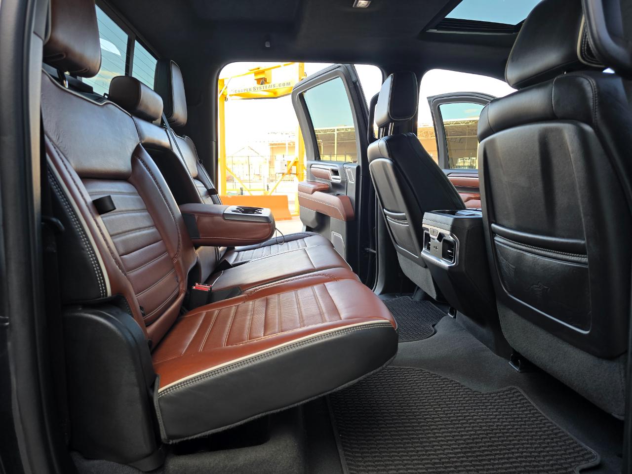 GMC Sierra 2500HD 4WD Crew Cab 159" Denali Ultimate 2024