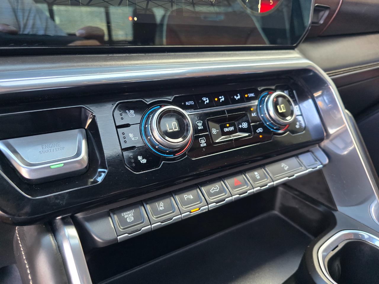 GMC Sierra 2500HD 4WD Crew Cab 159" Denali Ultimate 2024