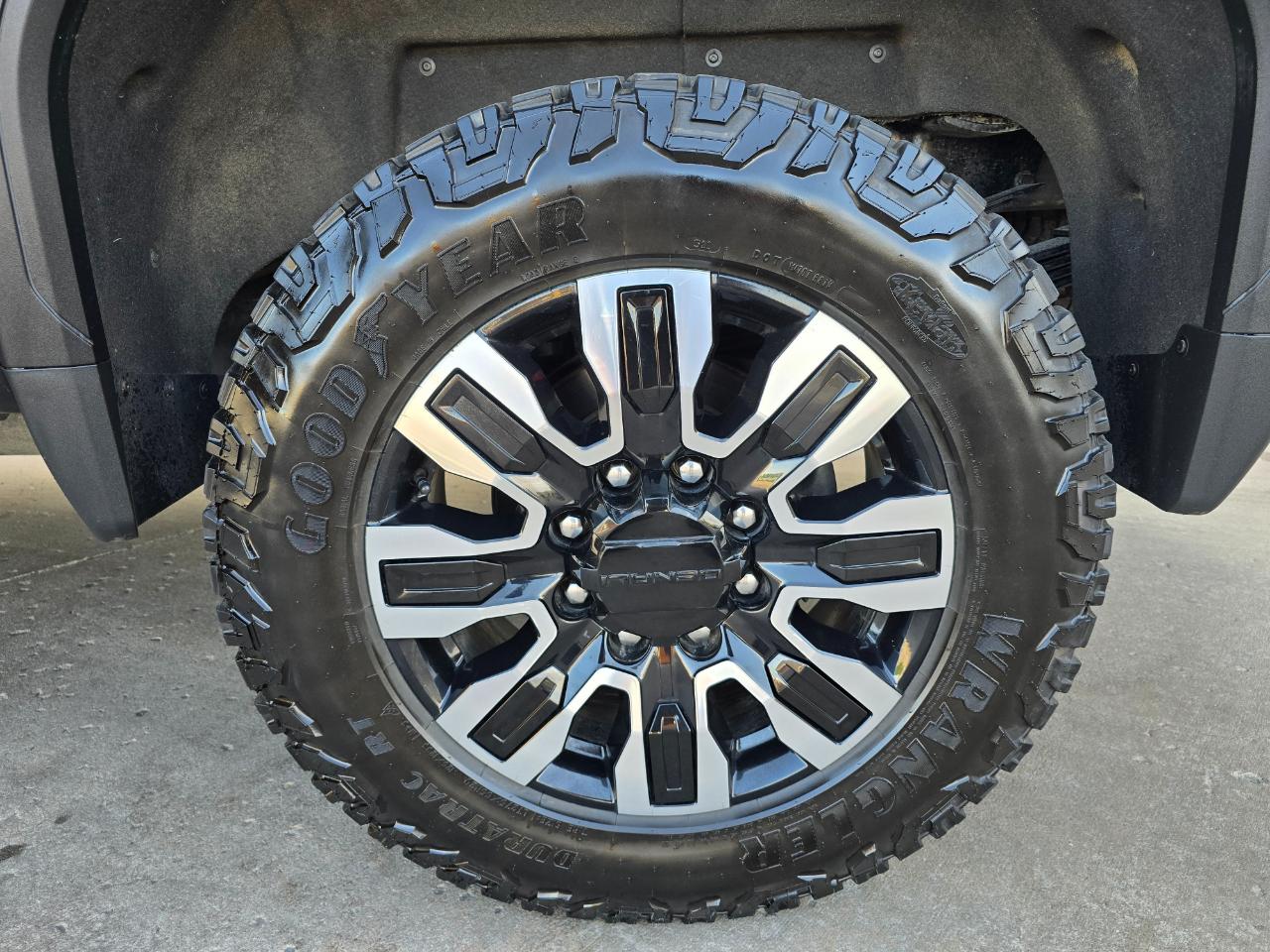 GMC Sierra 2500HD 4WD Crew Cab 159" Denali Ultimate 2024