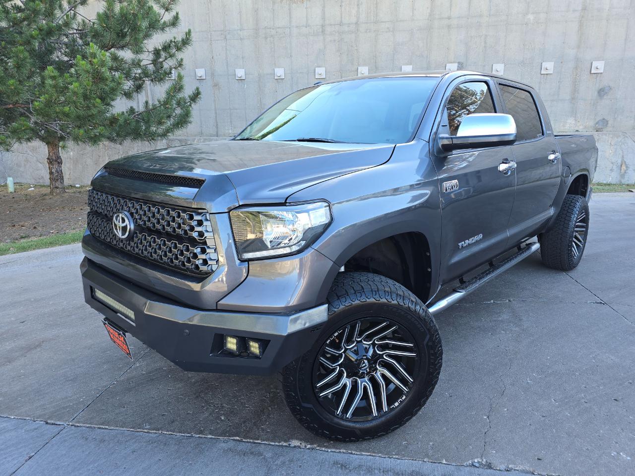 Toyota Tundra 4WD Truck CrewMax 5.7L FFV V8 6-Spd AT LTD (Natl) 2015