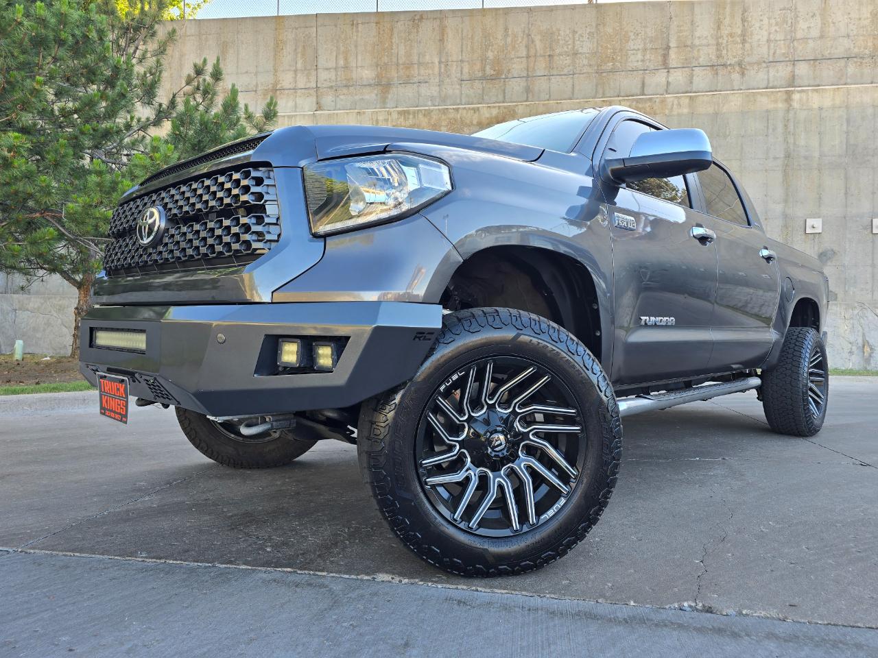 Toyota Tundra 4WD Truck CrewMax 5.7L FFV V8 6-Spd AT LTD (Natl) 2015