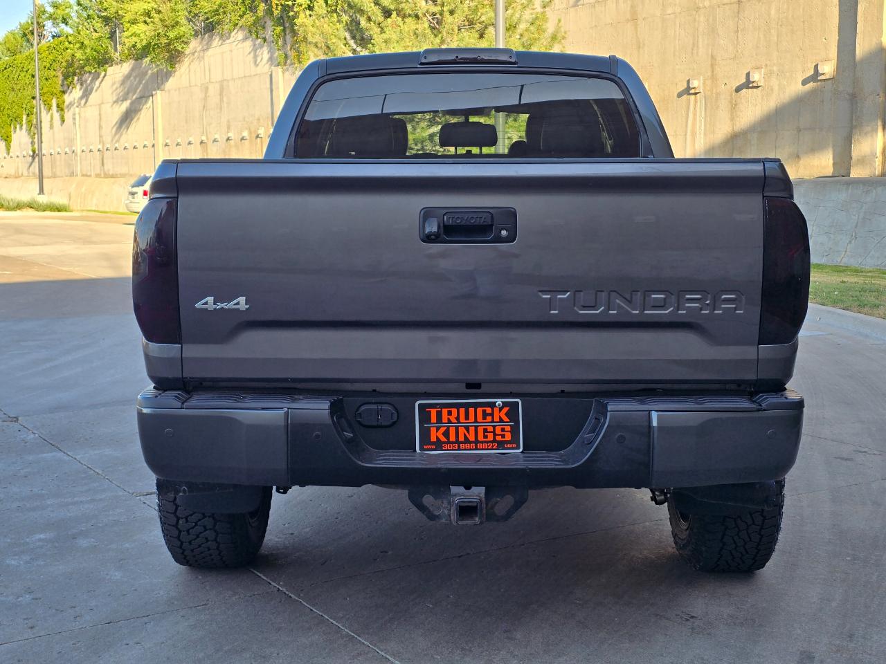 Toyota Tundra 4WD Truck CrewMax 5.7L FFV V8 6-Spd AT LTD (Natl) 2015