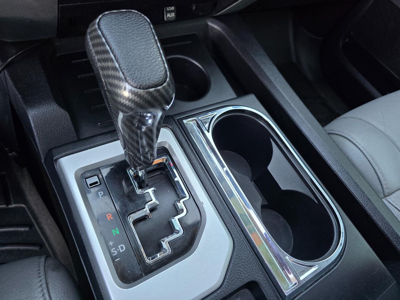 Toyota Tundra 4WD Truck CrewMax 5.7L FFV V8 6-Spd AT LTD (Natl) 2015