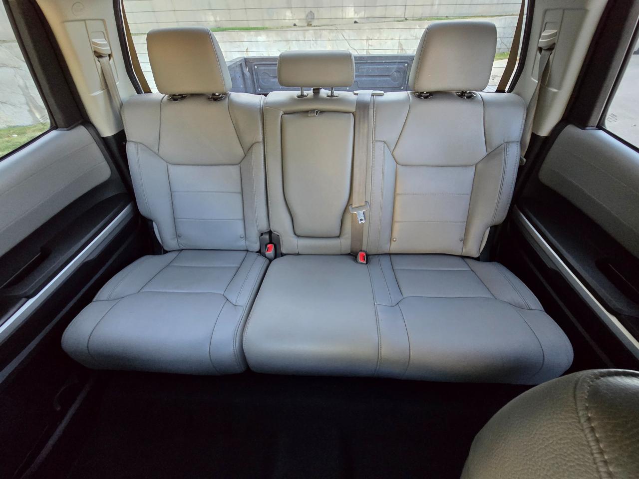 Toyota Tundra 4WD Truck CrewMax 5.7L FFV V8 6-Spd AT LTD (Natl) 2015