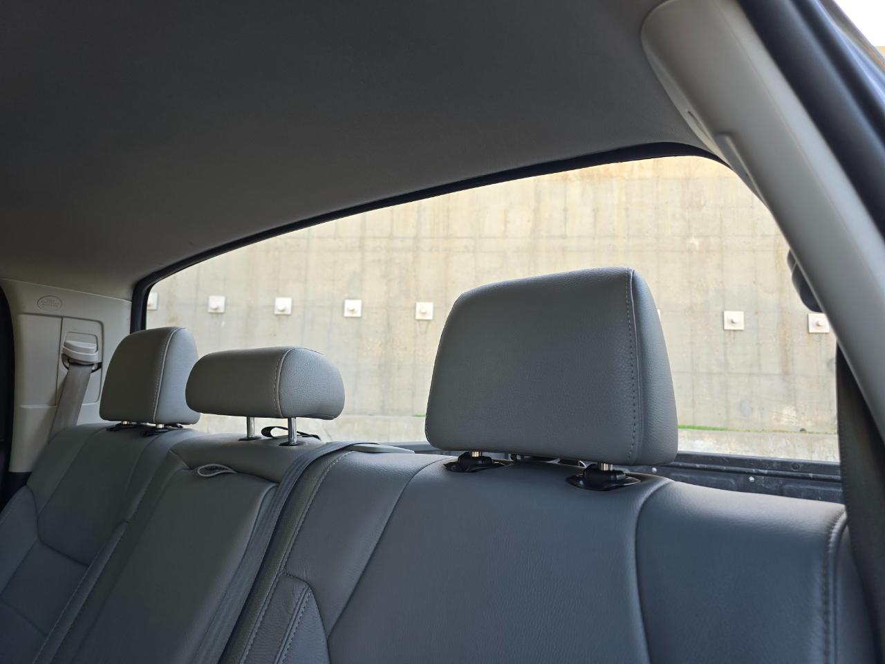 Toyota Tundra 4WD Truck CrewMax 5.7L FFV V8 6-Spd AT LTD (Natl) 2015