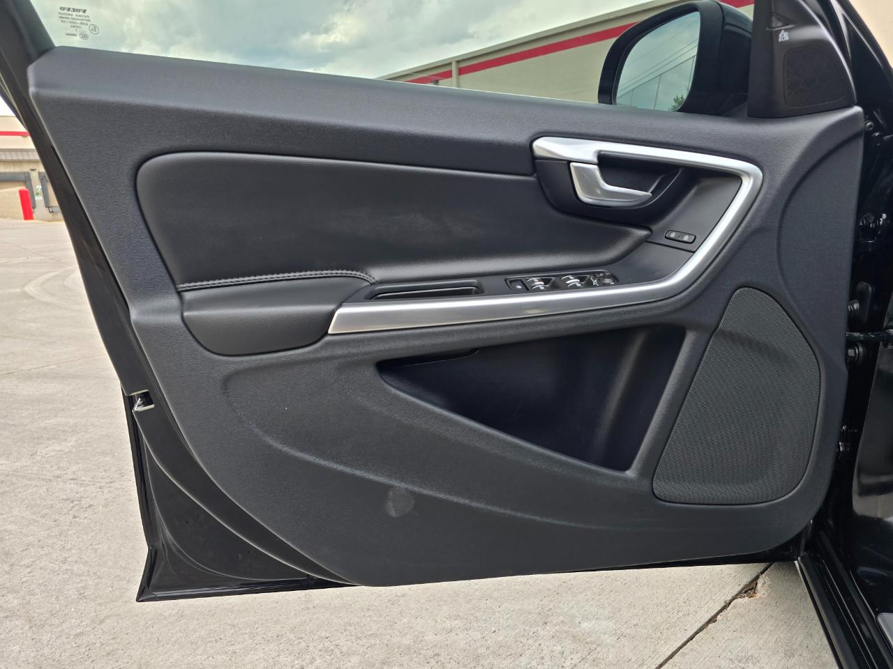 Volvo S60 T5 AWD Inscription Platinum 2017