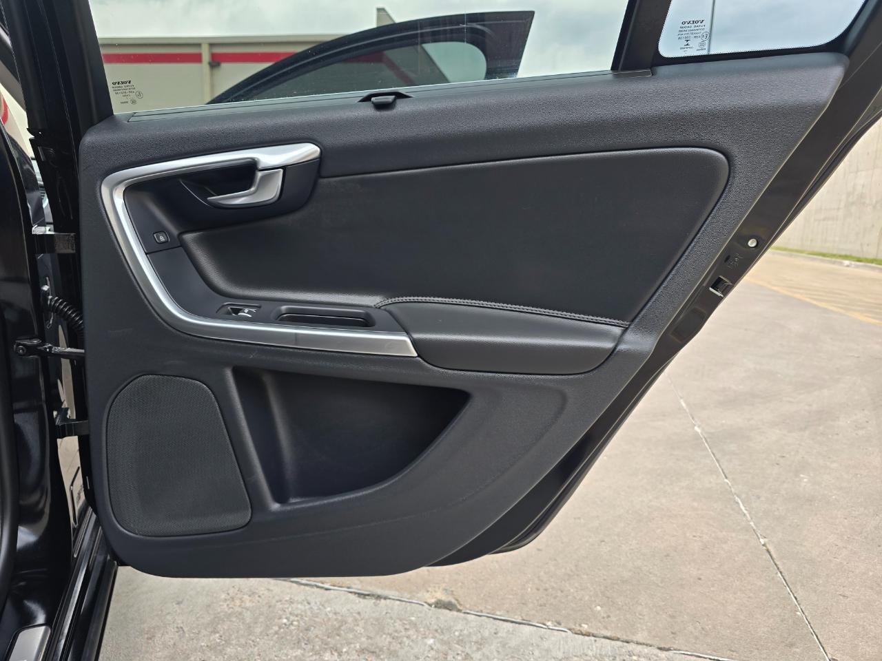 Volvo S60 T5 AWD Inscription Platinum 2017