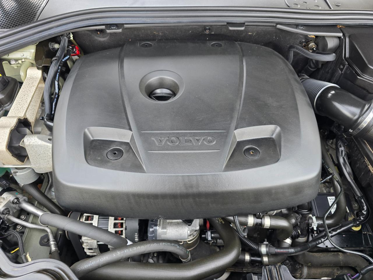 Volvo S60 T5 AWD Inscription Platinum 2017