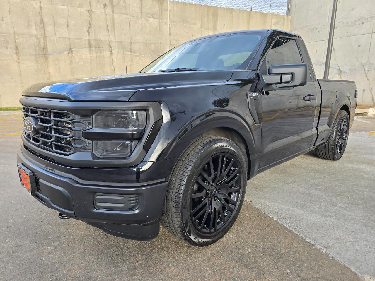 Ford F-150 XL 4WD Reg Cab 6.5' Box 2024