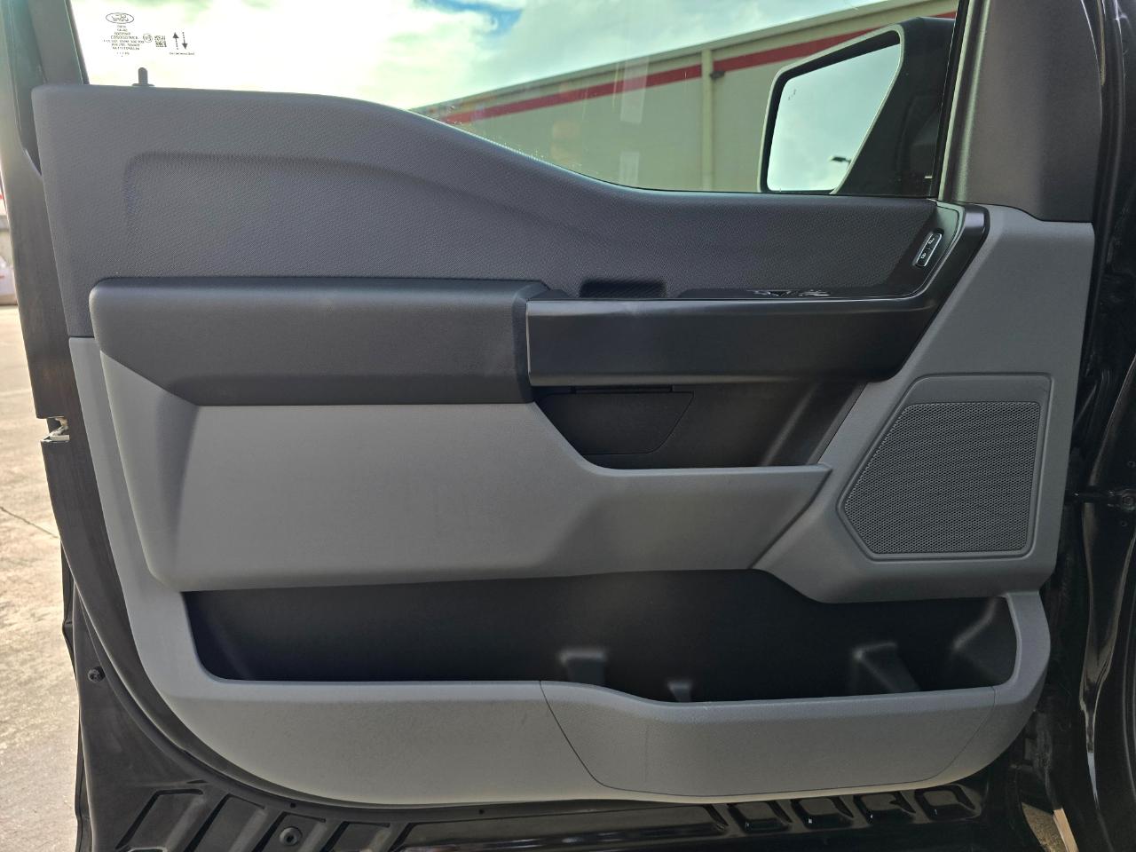 Ford F-150 XL 4WD Reg Cab 6.5' Box 2024