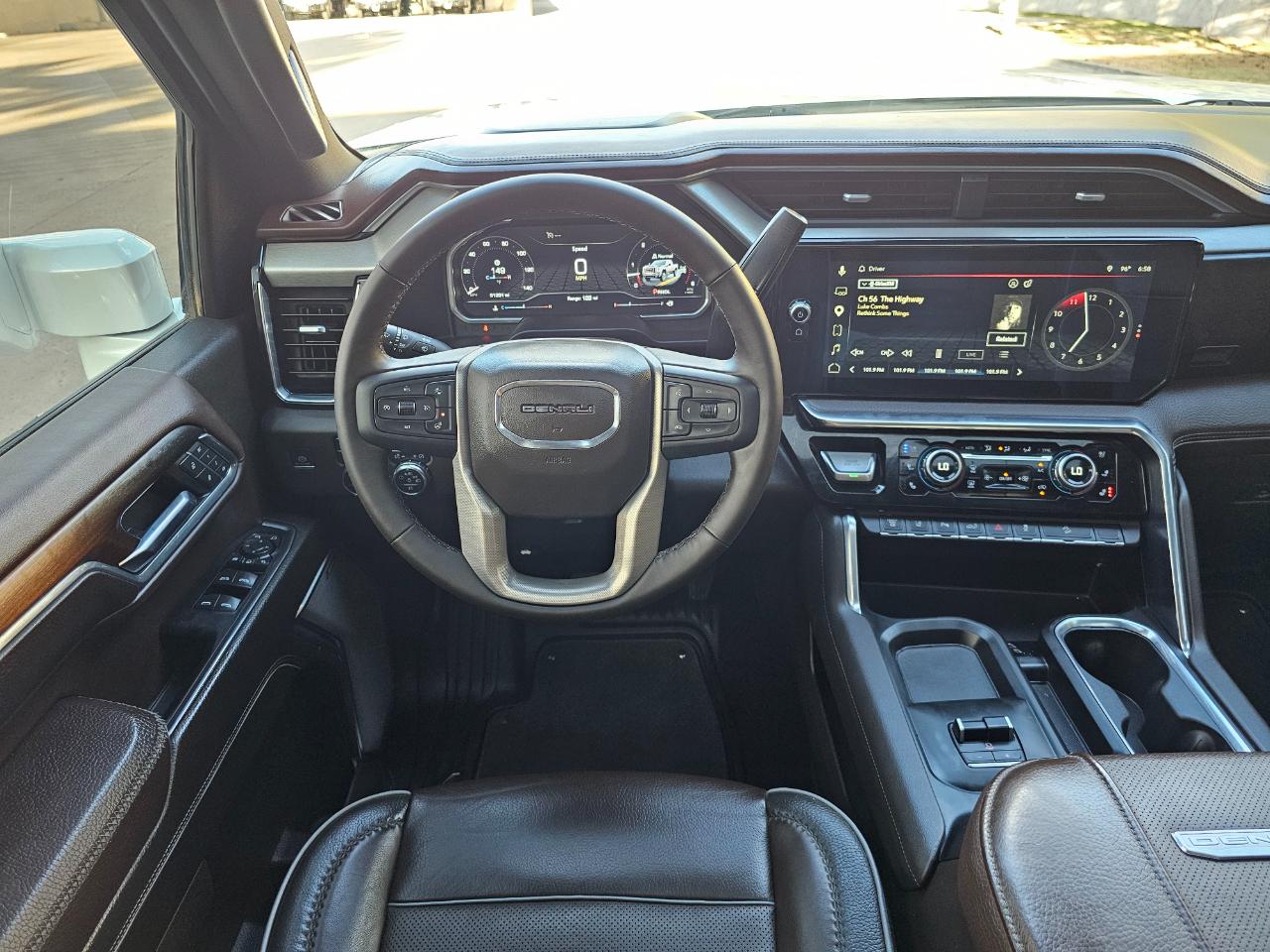 GMC Sierra 3500HD 4WD Crew Cab 159" Denali 2024