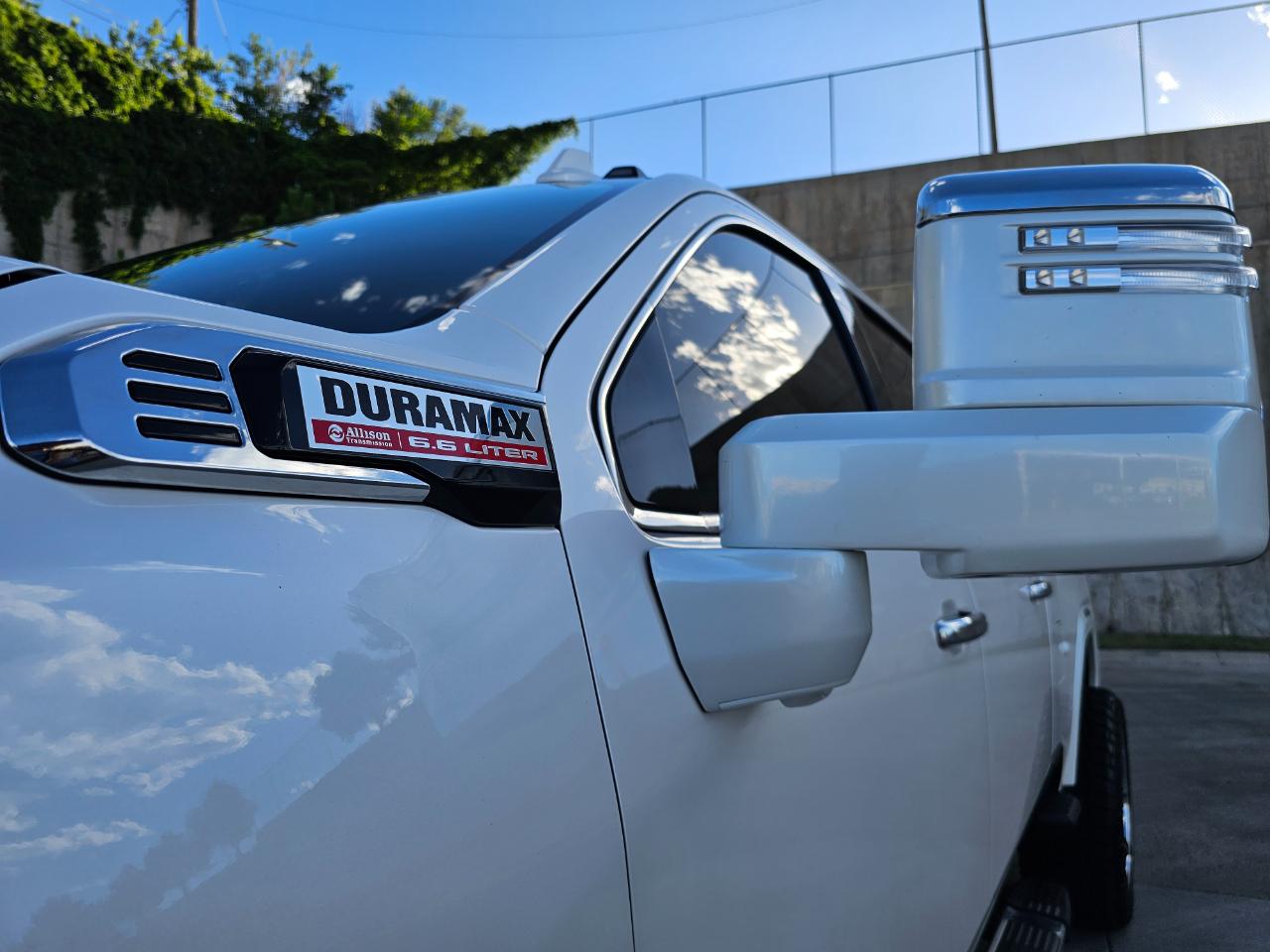 GMC Sierra 3500HD 4WD Crew Cab 159" Denali 2024