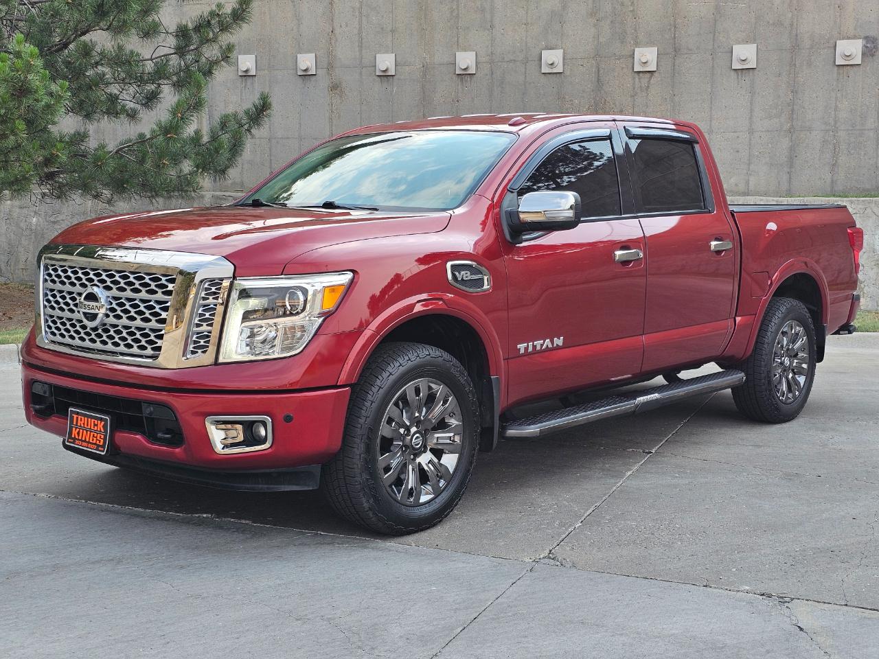 Nissan Titan 4x4 Crew Cab Platinum Reserve 2017