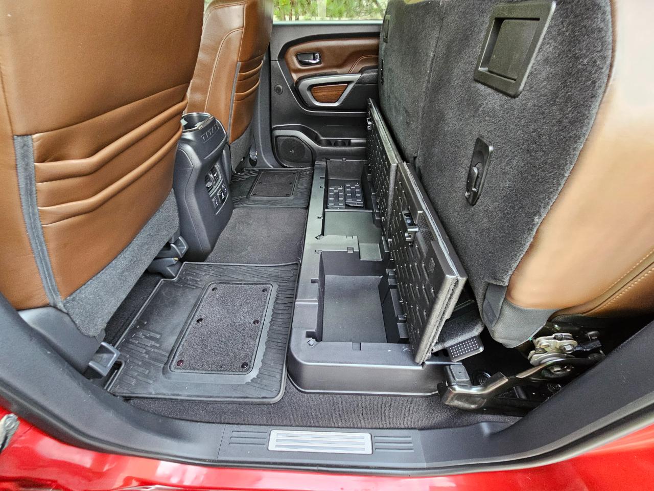 Nissan Titan 4x4 Crew Cab Platinum Reserve 2017