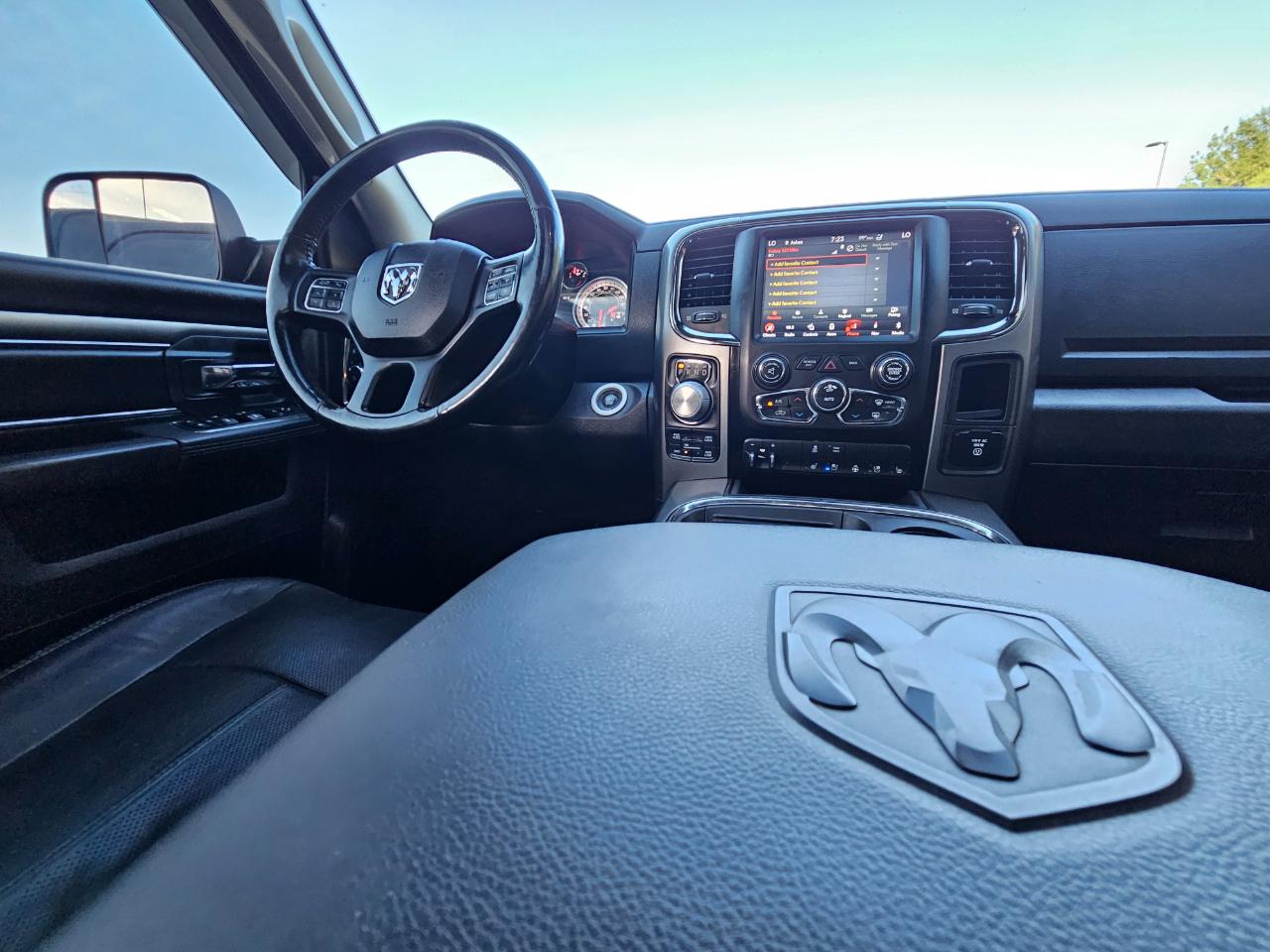 RAM 1500 Night 4x4 Crew Cab 6'4" Box *Ltd Avail* 2018